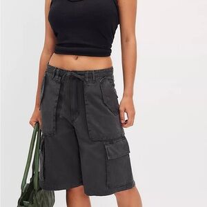 NWT AGolde Briar Utility Shorts sz 25 Washed Black